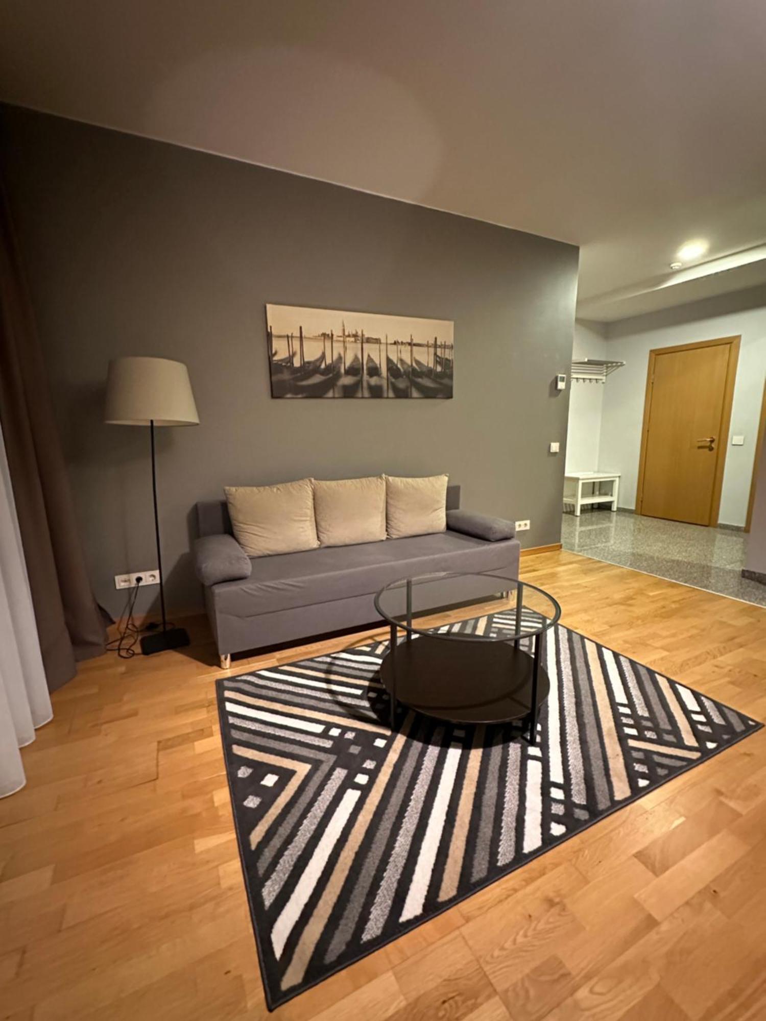 Forrest Apartments Vilnius Bagian luar foto