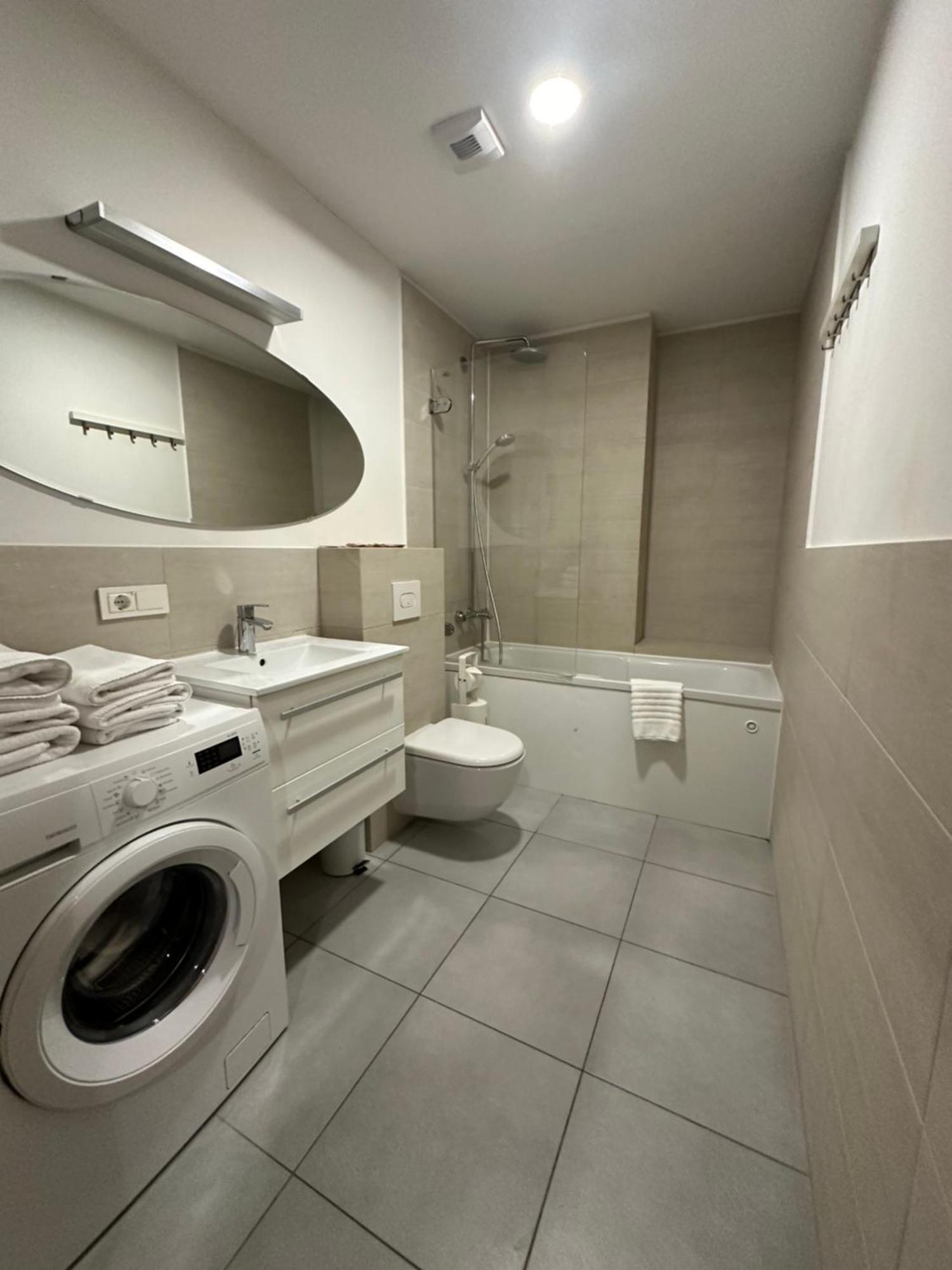 Forrest Apartments Vilnius Bagian luar foto